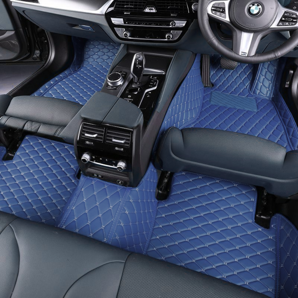MIVRO Classic – Tapetes Automotivos em Couro Costurado Sob Medida